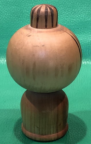 Vintage Kokeshi Doll Traditional Japanese Figure Hand Painted - Picture 9 of 10