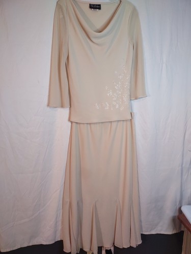 S.L. Falda y Blusa Moda Talla 12 Falda Floral Cuentas Acento Color Desnudo - Imagen 12 de 14