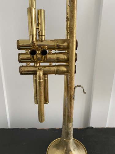 Vintage 1971 Olds Ambassador Trumpet For Parts Repair + Schilke Hardshell Case - Picture 8 of 16