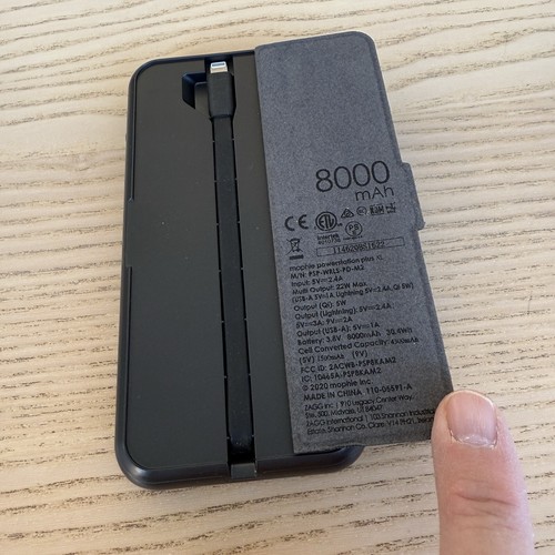 Mophie Powerstation Plus XL 8,000 mAh Battery Pack Wireless Charger for iPhones - Picture 7 of 8