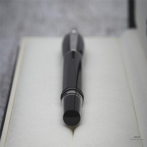 Pluma estilográfica Montblanc Starwalker Resin Line con tapa azul No 118845 2019 - Imagen 5 de 7