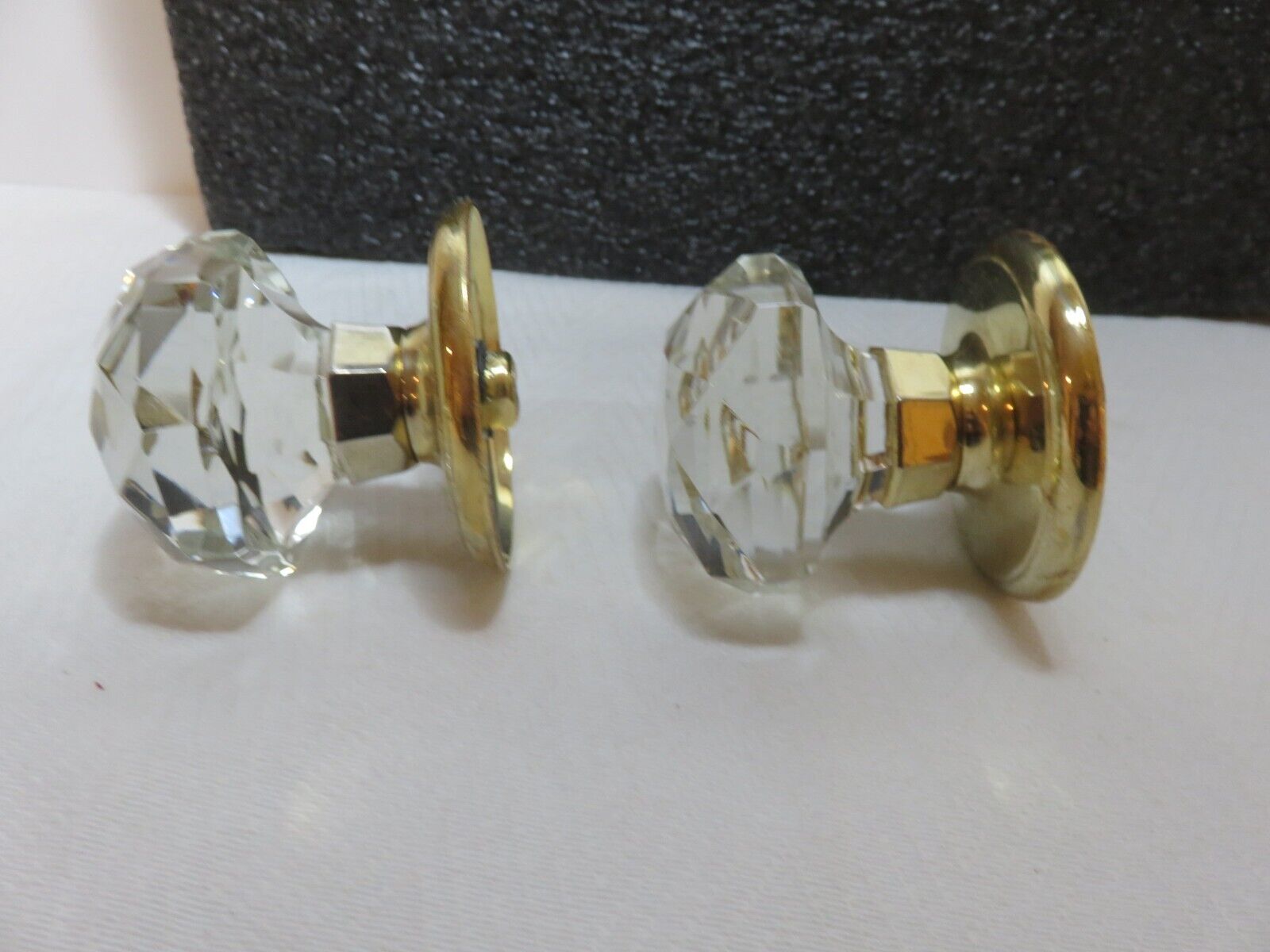 Vintage Gainsborough certizing crystal ? door knobs made in Australia