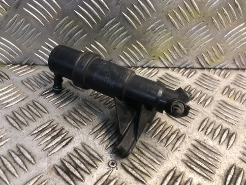 BMW 5 E60 E61 Linke Seite Scheinwerfer Scheiben Düse Spray Jet 7038415