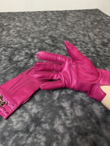 Woman’s Pink Coach Leather Gloves Winter Sliver Hardware Cut Tag - Picture 19 of 21