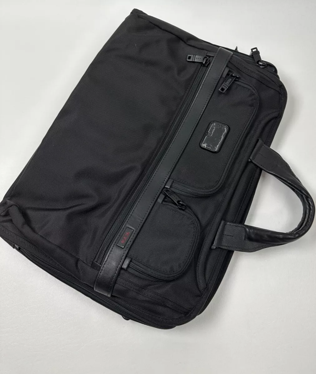 #385 TUMI Alpha 2 Compact large Screen Laptop 26114D2