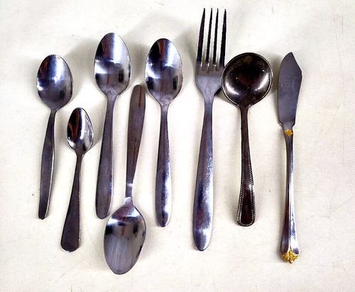 Mixed Lot of 7 Pieces Silverware Flatware Spoons Fork & Butter Knife