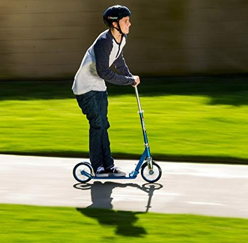 Razor A5 LUX Kick Scooter - Picture 3 of 7
