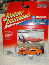 Johnny Lightning Mopar Muscle Orange 1969 Dodge Charger Daytona Hemi New
