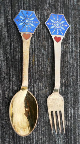Vtg. A. Michelsen 1976 Gilded Sterling Silver Christmas Spoon & Fork Set - Picture 2 of 22