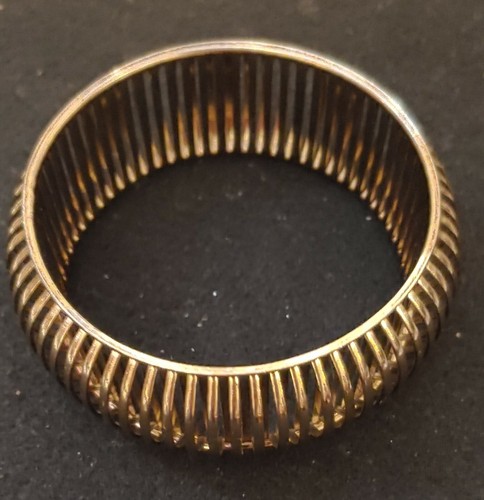 Bangle Bracelet ( Brass ) Ribbed as Shown - 1 1/8in Wide ( Inside Dia 2 1/2in ) - Picture 5 of 7