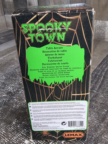 Lemax Spooky Town Evil Pumpkin Water Tower - Picture 4 of 11