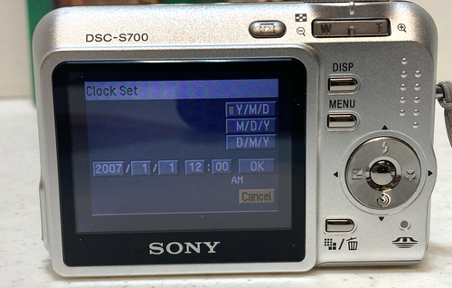 Sony Cyber-shot DSC-S700 7.2MP Digital Camera - Silver (TESTED) Includes Case - Picture 7 of 23
