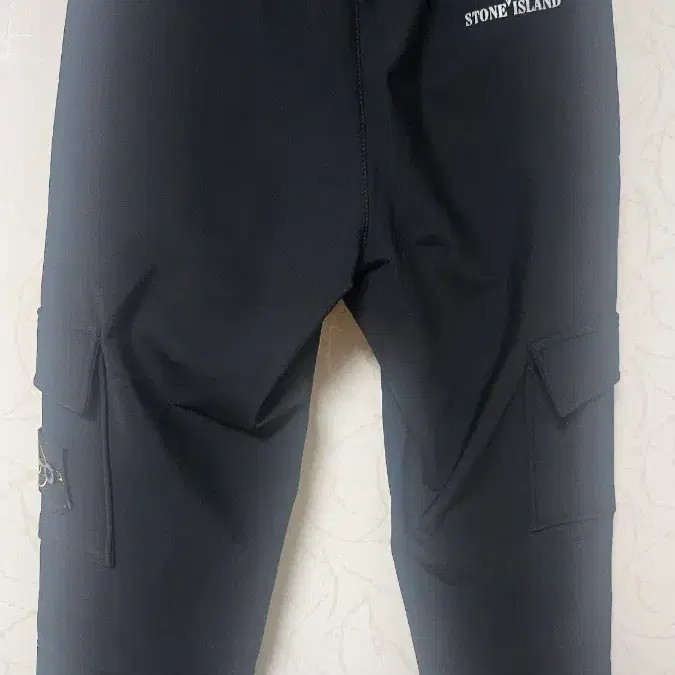 Stone Island Cargo Jogger Pants - Black S, Warm & Comfortable thumbnail 6