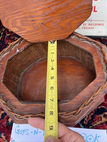 Antique handmade, wicker and wood quality, sewing basket box with lid lovely - Picture 10 of 22