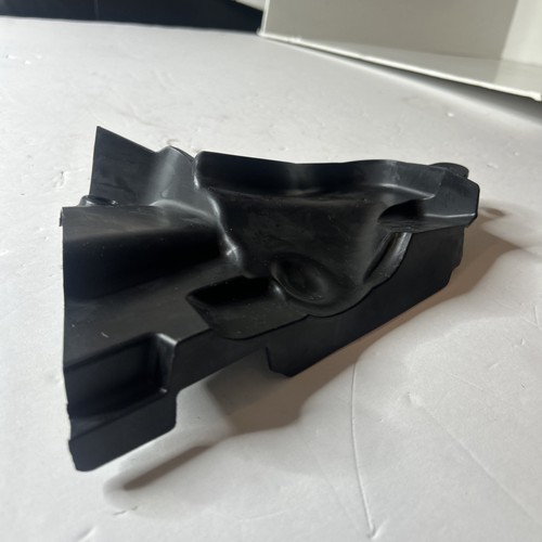 1081694-00-A 2017-2019 Tesla Model 3 izquierda pasajero torre de choque cubierta moldura OEM - Imagen 9 de 10