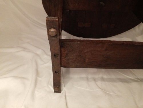 Vintage small oak drop leaf table Coffee Table Folding Rotating Table - Picture 12 of 24