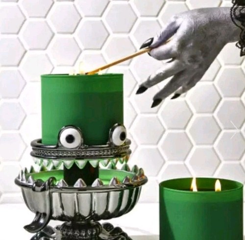 2021 Bath & Body Works Halloween Light Up Monster 3 Wick Candle Holder - Picture 6 of 6