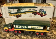 Vintage 1976 Original Hess Toy Truck Gasoline Fuel Oil Tanker w/Box