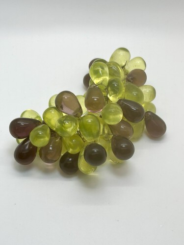 Racimo de uva Lucite verde y púrpura vintage de mediados de siglo - bonito ramo de uvas - Imagen 5 de 10