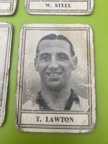 BARRATT FAMOUS FOOTBALLERS Confectionery Cards 1950's 4/50 Lawton Dooley Finney - Picture 6 of 10