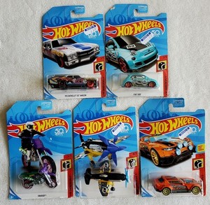 hotwheels ホットウィール　MAD PROPZ 10台セット Amazon.com: Hot Wheels Mad Propz : Toys & Games