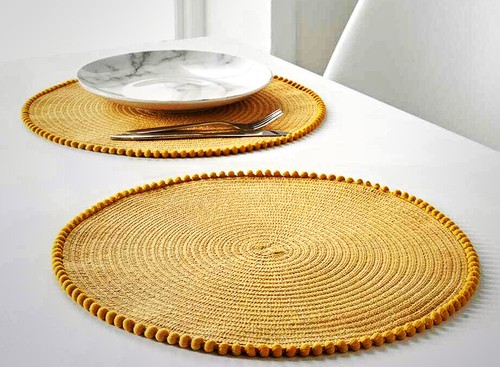 Ochre Round Pom Pom Placemats Set Of 4 Table Mats Dining Tableware Essential 38c - Picture 1 of 3