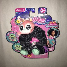Scrunchmiez Hair Quigley Scrunchy Backpack Clip Toy Series 1 NEW
