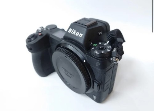 Nikon Z7 Mirrorless Camera 45.0 Mp Body - Shutter Count Only 1300 - Picture 2 of 6