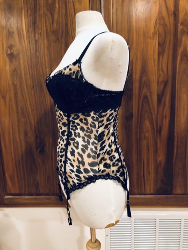 Victorias Secret Sexy Black Leopard Lace Animal Print Bra Corset Garter NWT - Picture 3 of 11