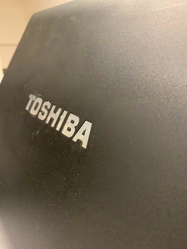 Toshiba Dynabook Satellite B652/H Notebook i5- 3340M (2.70GHz) 4GB, 320GB, 15.6" - Foto 2 di 3
