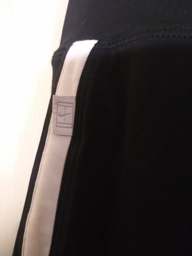 NIKE TENNIS/GOLF SKORT BLACK/WHITE WOMENS SZ L - Picture 7 of 7