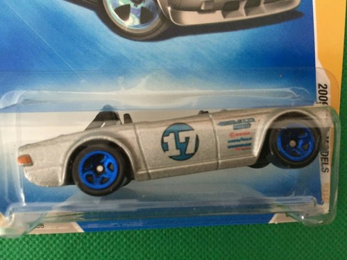 Hot Wheels 2009 new models #33 Triumph TR6 silver B60 - Picture 10 of 11