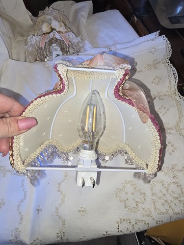 Vintage Victorian Nightlight - Picture 6 of 8