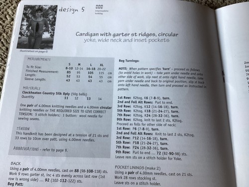 Cleckheaton Knitting Pattern Book 949 Country Silk 8 Ply - 12 Designs - Picture 20 of 23