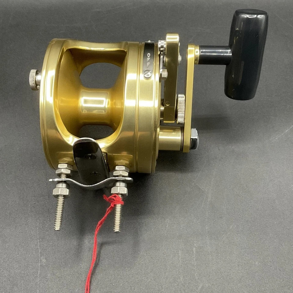 Carrete de pesca de arrastre de agua salada Fin-Nor Light 12-20 excelente Foto 2 de 4