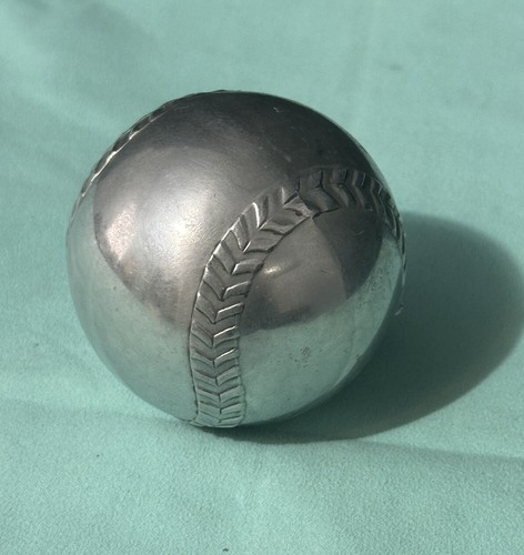 Vintage Silber Metall Baseball Briefbeschwerer Figur, Sammlerstück, Sport - Bild 1 von 3