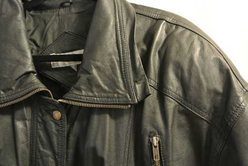 VINTAGE Women's Leather Jacket, Zippered, Casual, Biker, Black, Size M, EUC - Picture 4 of 12