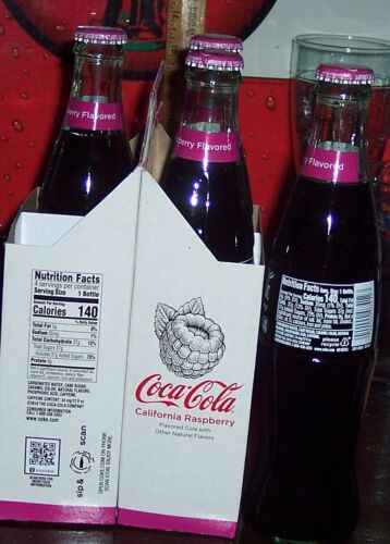Coca Cola California Raspberry 2018 paquete de 4 botellas de vidrio de 12 onzas y transportador - Imagen 2 de 3