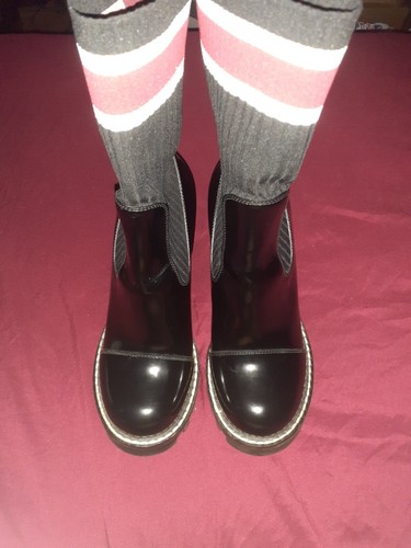 BLACK LOUIS VUITTON ANKLE BOOTS..SIZE 40/10 - Picture 2 of 7