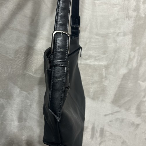 Vintage SAS schwarz Leder Schultertasche Crossbody Handtasche Reißverschlusstasche ext Druckknopf - Bild 16 von 19