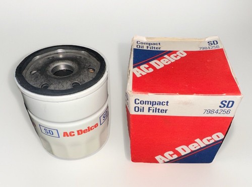 Vintage AC Delco Compact Oil Filter - Picture 1 of 4