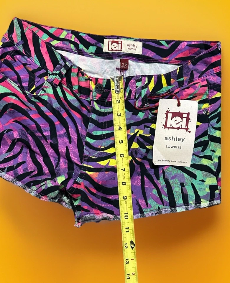 Lei l.e.i. Pantalones Cortos Denim Ashley Tiro Bajo Juniors Talla 13 Regular Estampado Animal Nuevos Foto 3 de 4