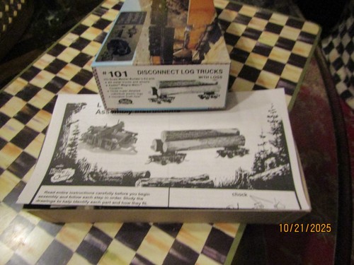 Vintage Kadee HO 101 Disconnected Log Trucks with Logs Logging Car Kit NOS - Picture 8 of 8