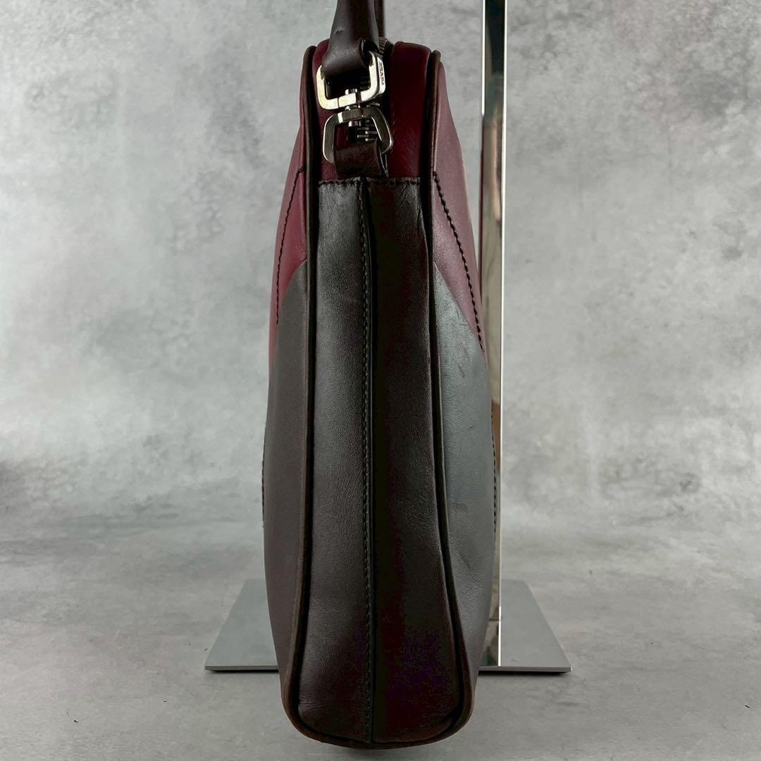 バッグ archive PRADA brown leather shoulder bag Prada - Leather shoulder bag Saddle Brown - The Corner