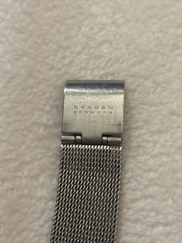 Skagen Small 358SSSD Women Stainless Steel Analog Dial Quartz Wrist Watch - Picture 3 of 11