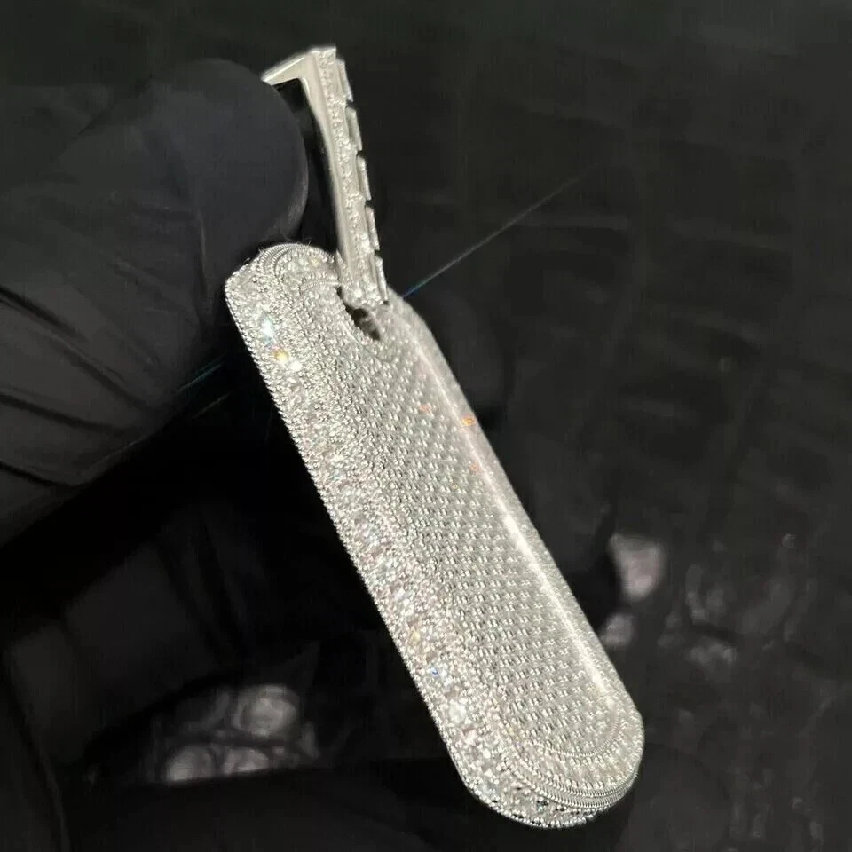 Colgante con dije de diamantes creados en laboratorio de corte redondo de 3 quilates enchapado en oro blanco de 14 quilates Foto 2 de 4