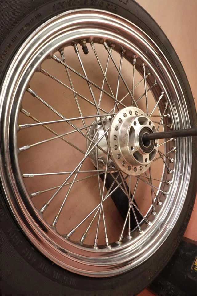 Harley-Davidson Dyna Street Bob 2007-2011 FXDBI llanta delantera Dunlop llanta rueda Foto 4 de 4