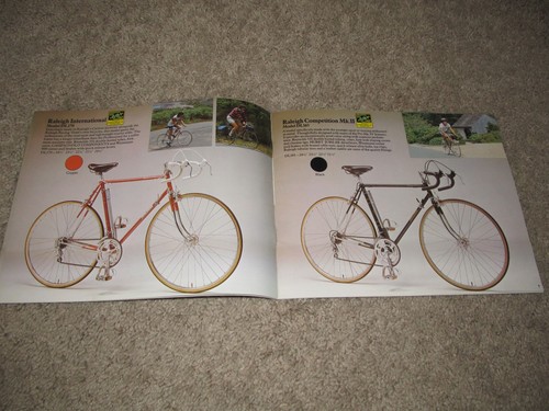 1970's Raleigh Lightweight Bicycles Catalog - Picture 4 of 11