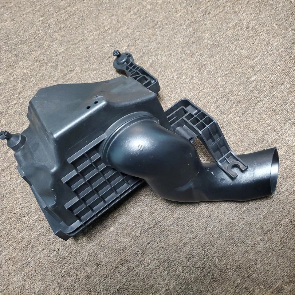 FORD OEM Transit Connect Air Cleaner Box-Lower Bottom Housing Body CJ5Z9A600A - Image 2 of 3