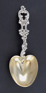 Antique-c1890-American-Sterling-Silver-Art-Nouveau-Gilt-Heart-Bowl-Serving-Spoon